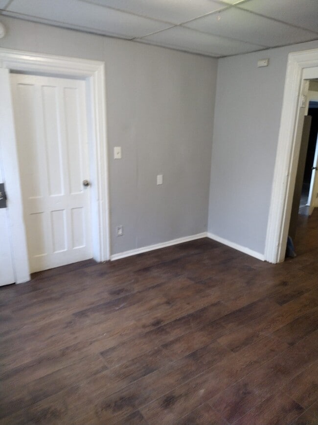 3159 6th Ave, Unit Basement in Troy, NY - Building Photo - Building Photo