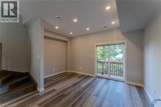 720 Grey St in Brantford, ON - Building Photo - Building Photo