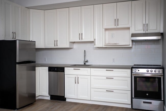 841 Grenon Ave in Ottawa, ON - Building Photo - Building Photo