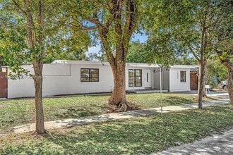 1600 SW 9th St in Fort Lauderdale, FL - Building Photo - Building Photo
