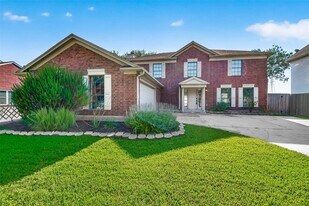 128 Bayou Bend Dr in League City, TX - Building Photo