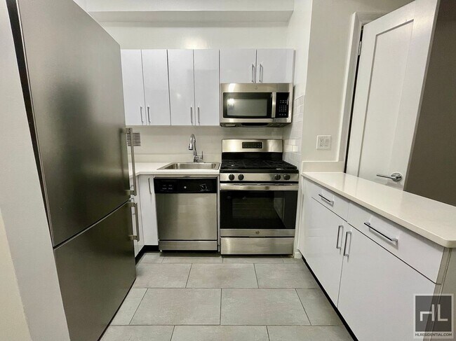 WEST 22 STREET in New York, NY - Building Photo - Building Photo