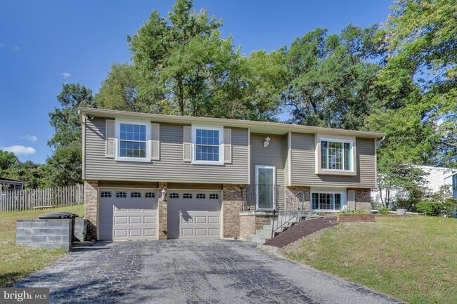 property at 9217 Briarchip St