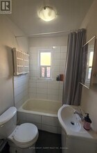 98 Vaughan Rd in Toronto, ON - Building Photo - Building Photo