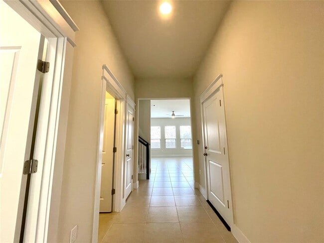 13001 Hymeadow Dr