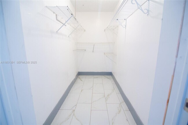 1843 Cleveland St in Hollywood, FL - Building Photo - Building Photo