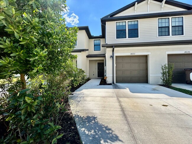 property at 14222 Oviedo Pl