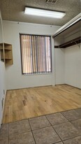 8404 Pershing Dr, Unit #C in Playa Del Rey, CA - Building Photo