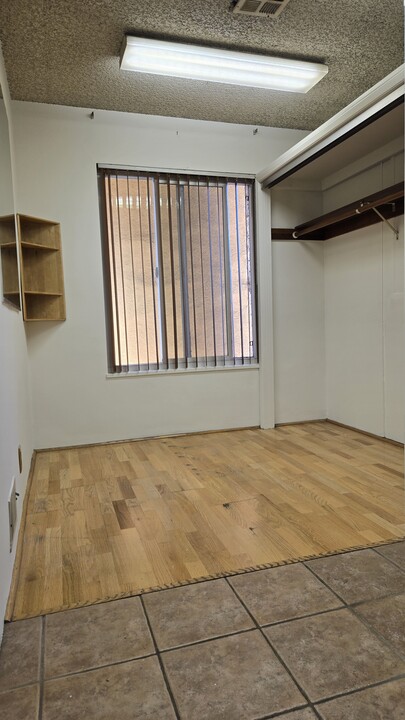 8404 Pershing Dr, Unit #C in Playa Del Rey, CA - Foto de edificio