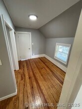 2 Lincoln Ave in Stonington, CT - Building Photo - Building Photo
