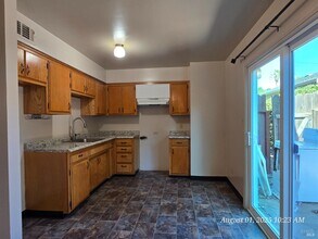 807 Lovers Ln in Vacaville, CA - Building Photo - Building Photo