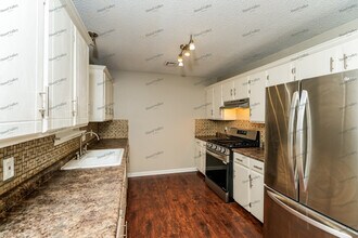 1218 W South St in Collinsville, OK - Building Photo - Building Photo