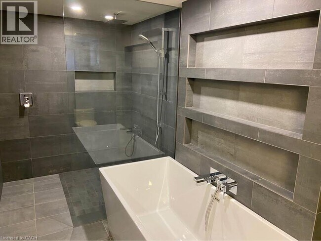 56 Woolwich St N in Breslau, ON - Building Photo - Building Photo