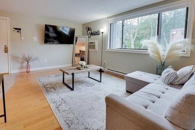 83 Nicholas Rd in Framingham, MA - Building Photo - Building Photo