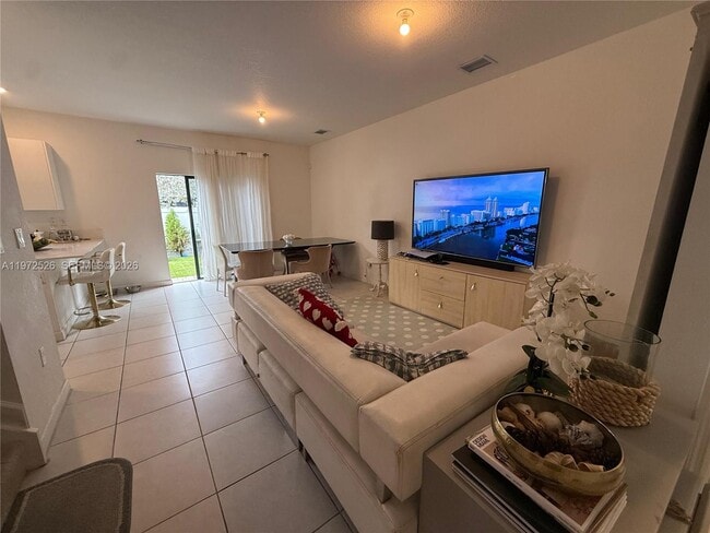 20378 NW 6th Ave in Miami Gardens, FL - Building Photo - Building Photo