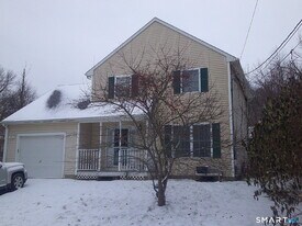 70 Victoria Ct in Hamden, CT - Building Photo