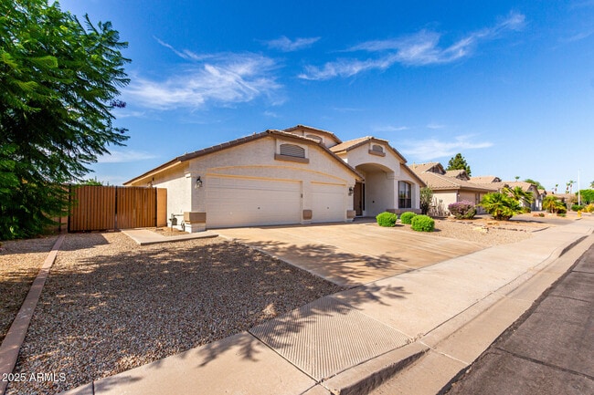 2230 E Whitten St in Chandler, AZ - Building Photo - Building Photo