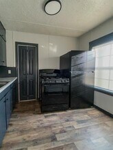 424 7th St N-Unit -5 in Texas City, TX - Building Photo - Building Photo
