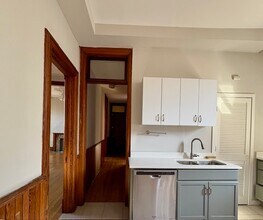 825 W Armitage Ave in Chicago, IL - Building Photo - Building Photo