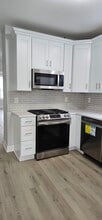 29 Division Ave, Unit 3rd Floor in Belleville, NJ - Building Photo - Building Photo