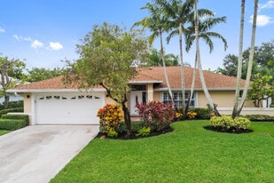 13773 Sheffield St in Wellington, FL - Building Photo