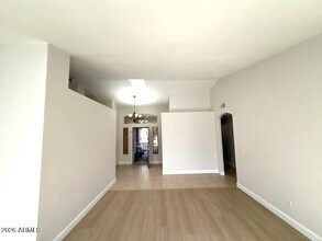 913 W Horseshoe Ave in Gilbert, AZ - Building Photo - Building Photo