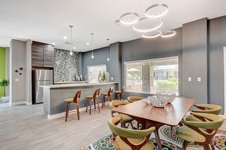 Durango Canyon Apartments in Las Vegas, NV - Building Photo - Building Photo