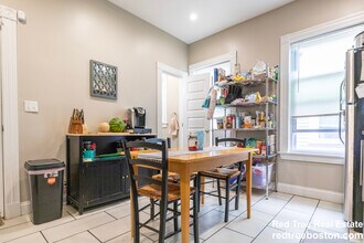 35 Harbor View St, Unit 3 in Boston, MA - Building Photo - Building Photo