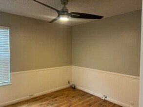 8171 Darien Cir in Sacramento, CA - Building Photo - Building Photo