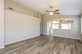 8930 E Fountain St in Mesa, AZ - Foto de edificio - Building Photo