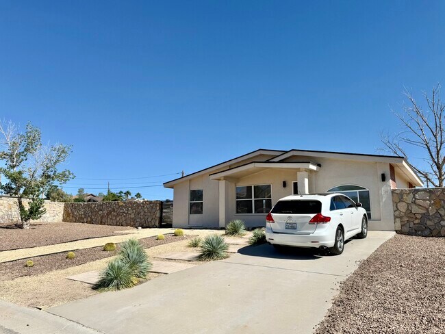 1217 Iguana Pl in Horizon City, TX - Building Photo - Building Photo