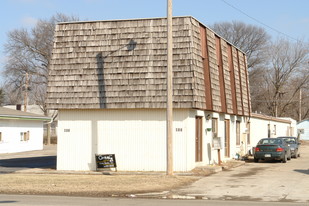611-615 S Broadway St in Pittsburg, KS - Building Photo
