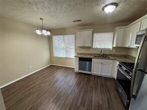 3972 Glenwood Downs Ln in Decatur, GA - Building Photo - Building Photo