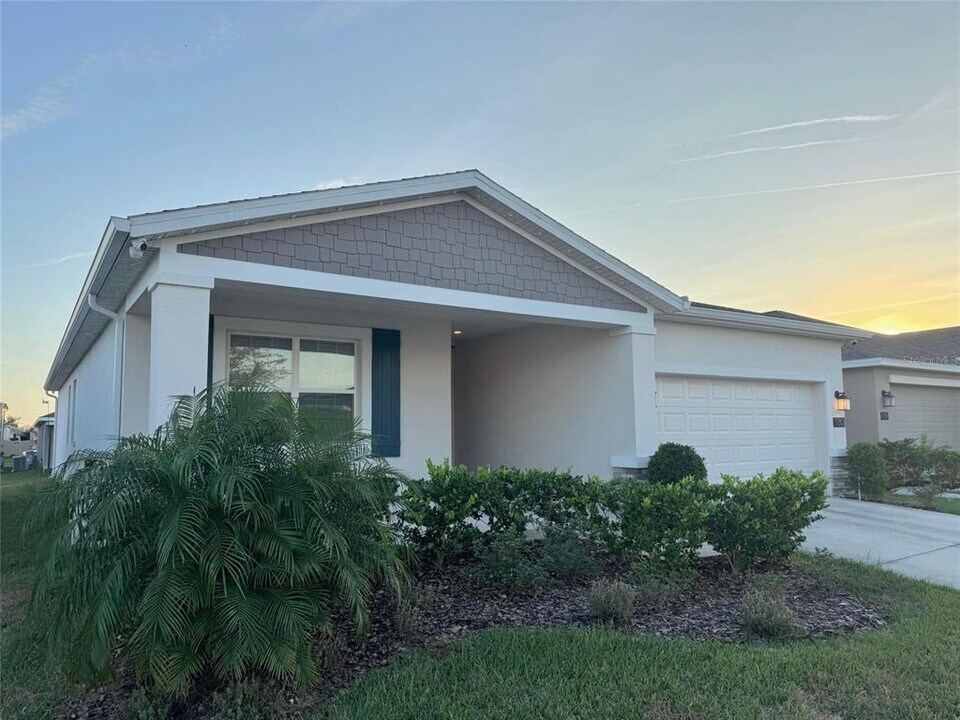 1180 Saguaro St in Haines City, FL - Building Photo