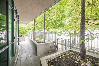 250 Fort York Blvd in Toronto, ON - Building Photo - Building Photo