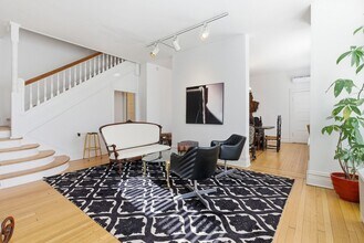 2001 Orrington Ave in Evanston, IL - Building Photo - Building Photo