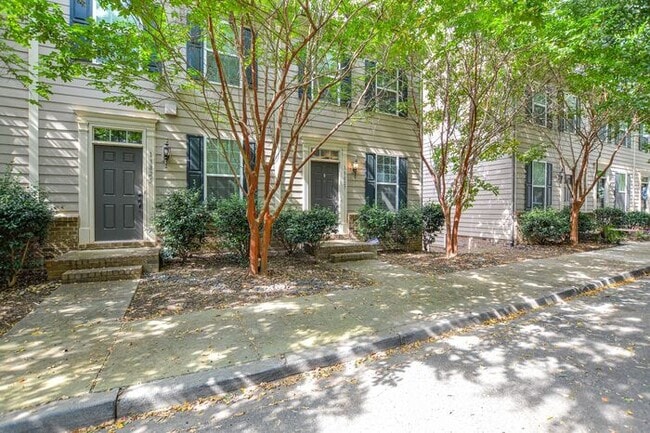 13827 Hill St in Huntersville, NC - Foto de edificio - Building Photo