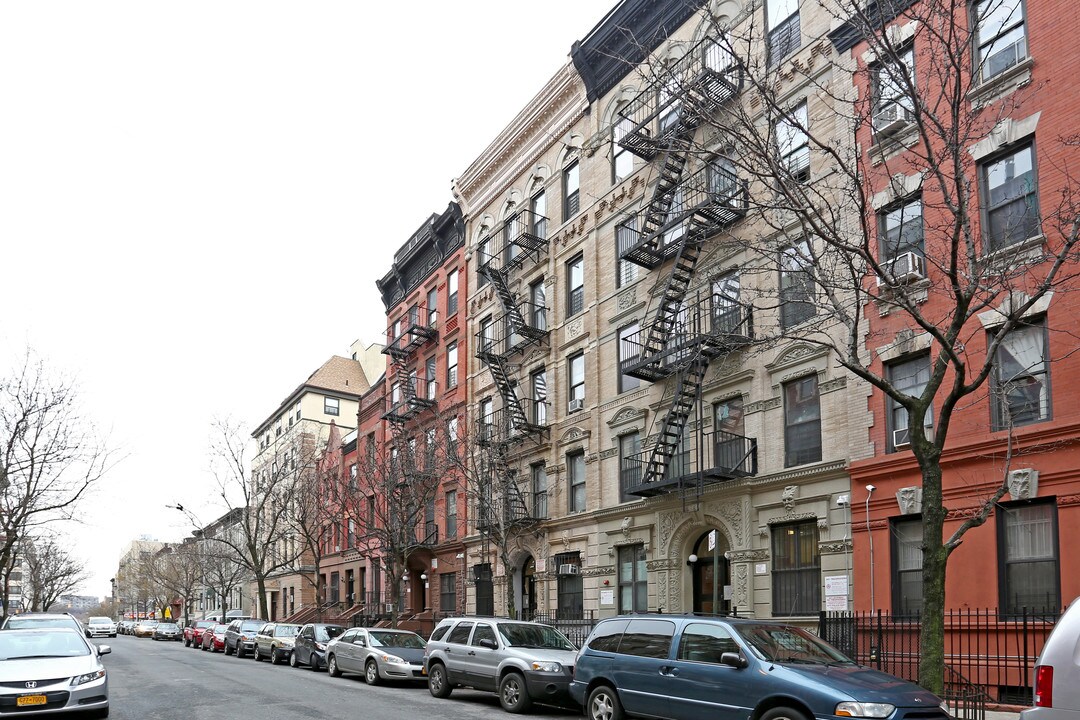 529 W 152nd St in New York, NY - Building Photo