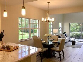 4430 Botanical Place Cir in Naples, FL - Building Photo