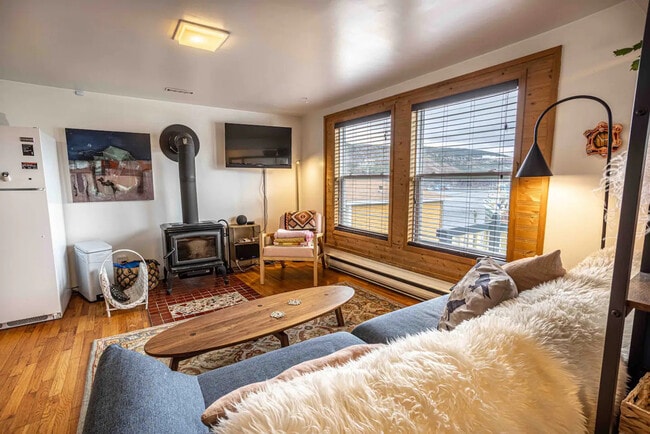 3 Middle Battery Rd, Unit SI FL2-ID1438827P in St John's, NL - Building Photo - Building Photo