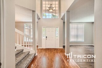 1240 Wyndham Pine Dr in Apopka, FL - Building Photo - Building Photo
