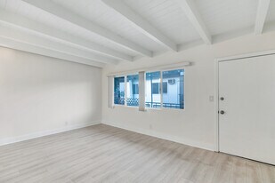 3324 Drew St in Los Angeles, CA - Building Photo