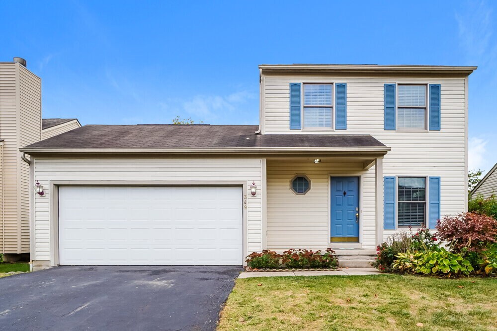 349 Holly Grove Rd in Lewis Center, OH - Building Photo