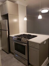 196 Martine Ave-Unit -3D in White Plains, NY - Building Photo - Building Photo