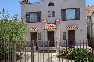 3006 Van Buren Pl, Unit 3006 in Los Angeles, CA - Building Photo