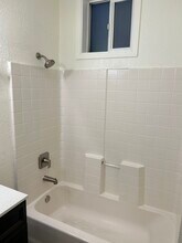 304 W Willis St in Kent, WA - Building Photo - Building Photo