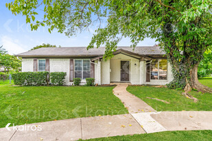 350 E Davis Cir