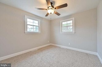 1208 Cedar Ave in Glassboro, NJ - Foto de edificio - Building Photo