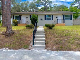 1868 Pineapple Ave in Melbourne, FL - Building Photo