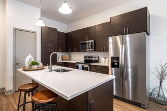 531 Grand in Kansas City, MO - Foto de edificio - Interior Photo